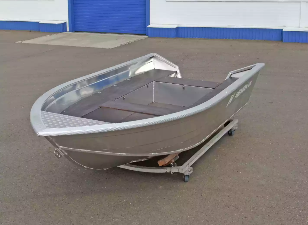 Алюминиевая лодка  Неман-420 в Вологде