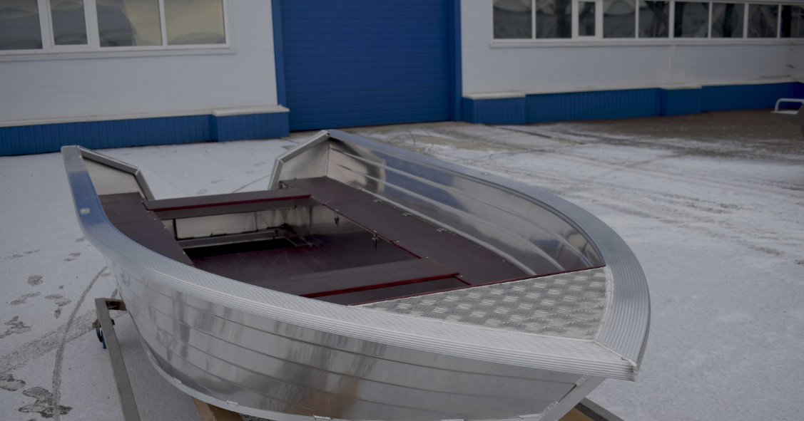 Алюминиевая лодка Неман-400 в Вологде