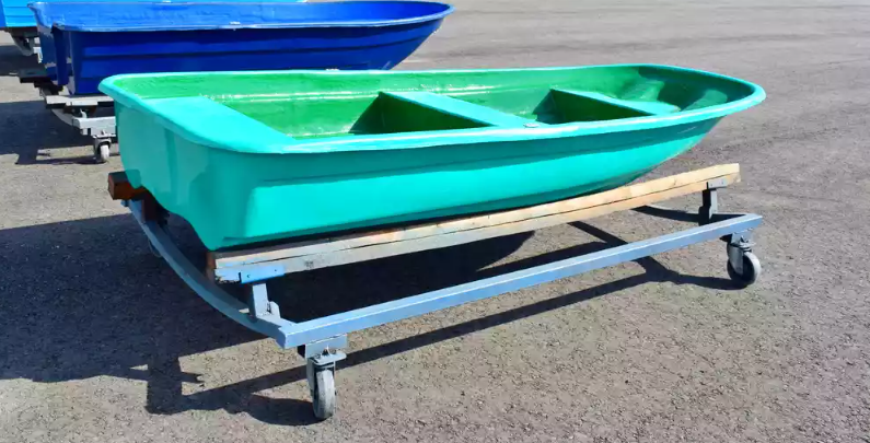 Стеклопластиковая лодка Старт (тримаран) в Вологде