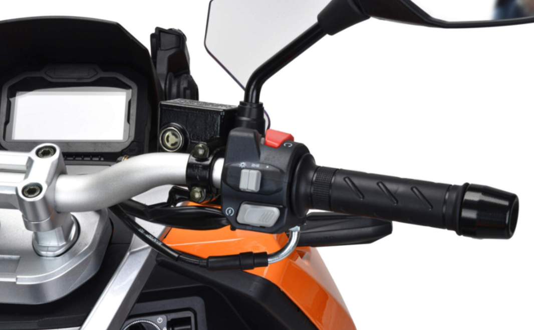 Скутер MOTOLAND (МОТОЛЕНД) T-MAX 150 в Вологде