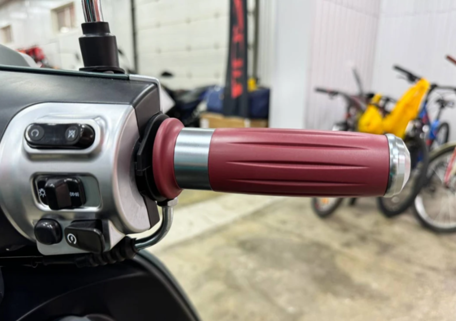 Скутер PROMAX Miami 240 (49) в Вологде