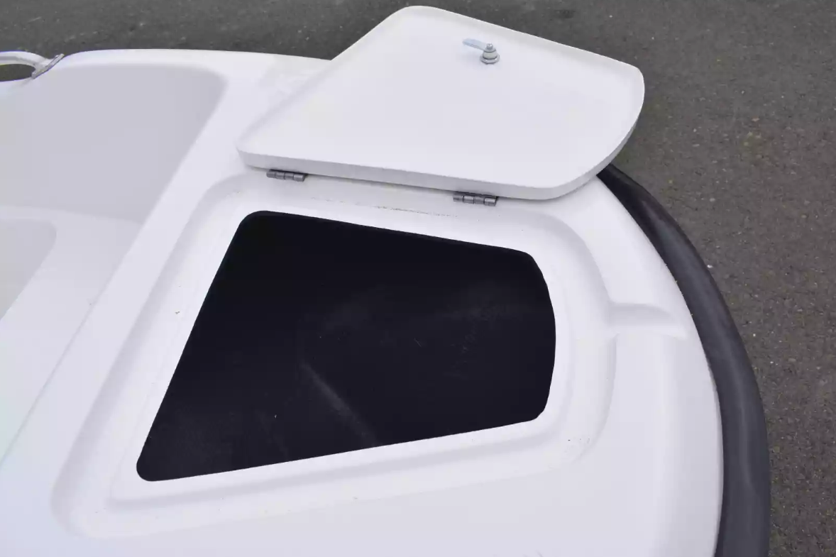 Стеклопластиковая лодка Пингвин New (тримаран) в Вологде