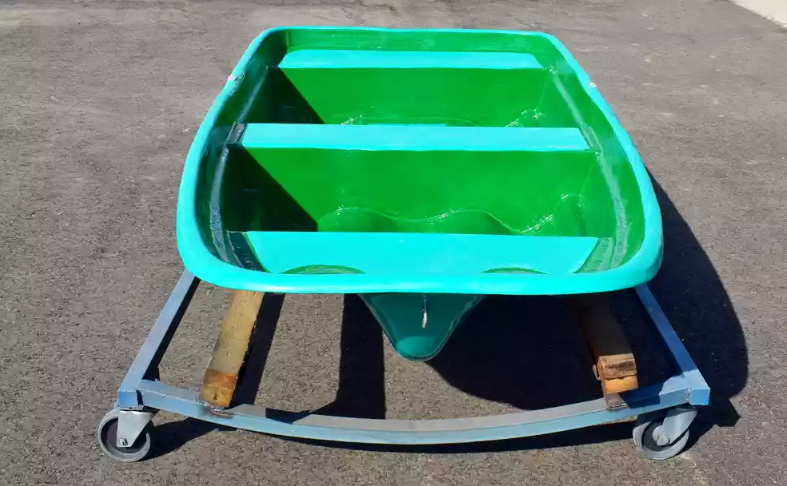 Стеклопластиковая лодка Старт (тримаран) в Вологде