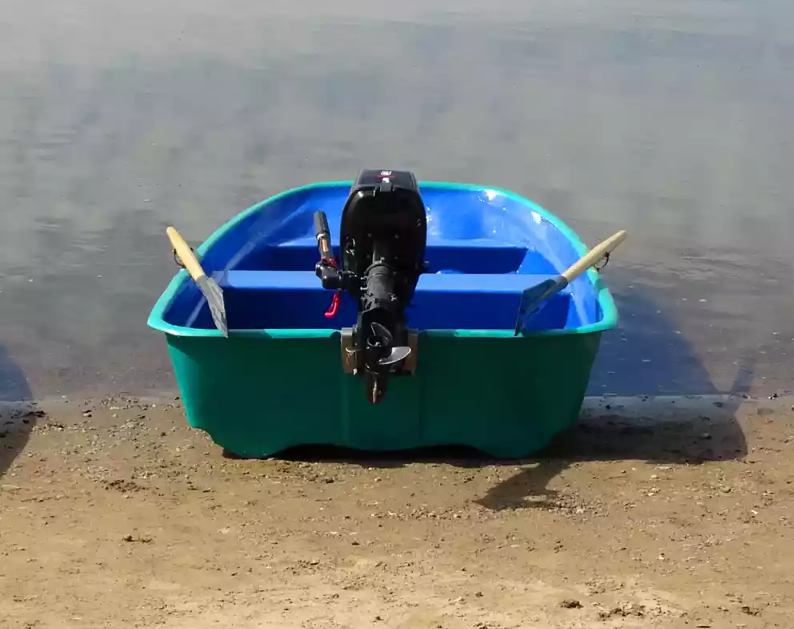 Стеклопластиковая лодка Старт (тримаран) в Вологде