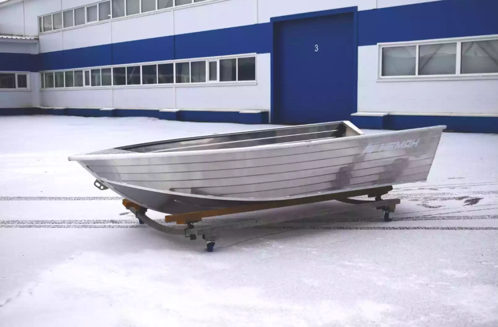 Алюминиевая лодка Неман-400 в Вологде