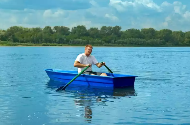 Стеклопластиковая лодка Малютка в Вологде