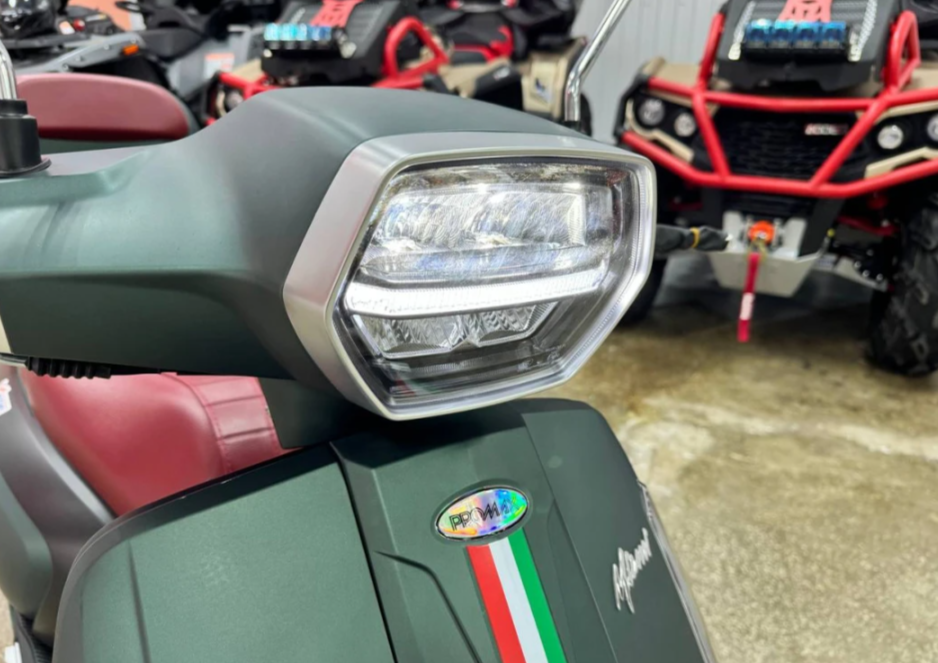 Скутер PROMAX Miami 240 (49) в Вологде