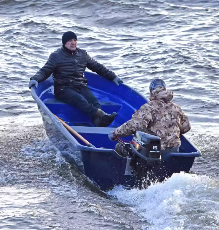 Стеклопластиковая лодка Neman-340 (тримаран) в Вологде