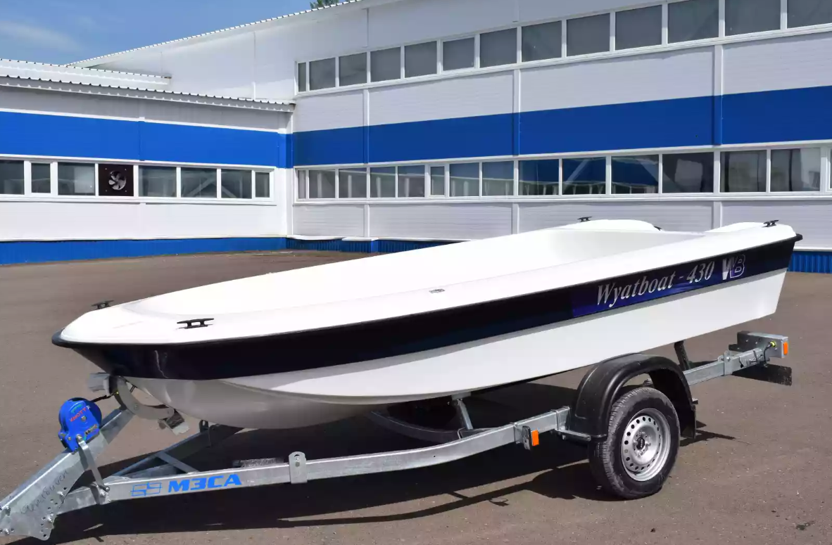 Стеклопластиковая лодка Wyatboat 430 тримаран в Вологде
