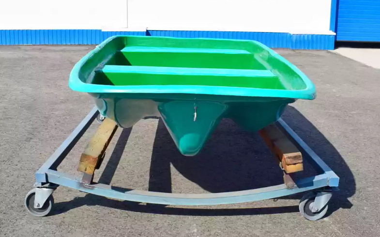 Стеклопластиковая лодка Старт (тримаран) в Вологде