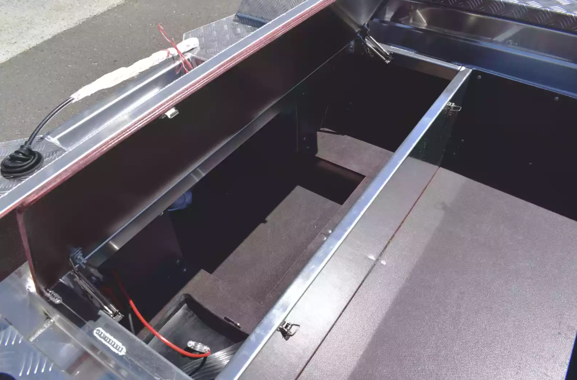 Алюминиевая лодка Wyatboat-390 DCM в Вологде