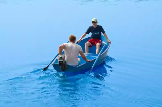 Стеклопластиковая лодка Омуль в Вологде