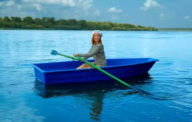 Стеклопластиковая лодка Малютка в Вологде