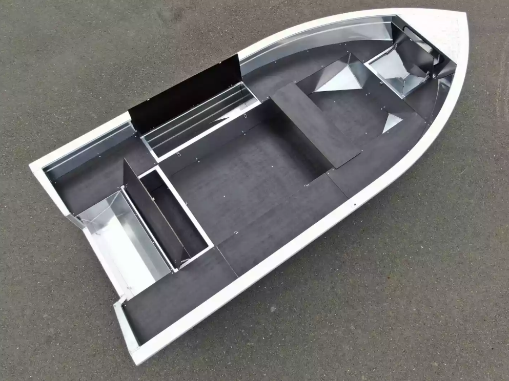 Алюминиевая лодка  Неман-420 в Вологде