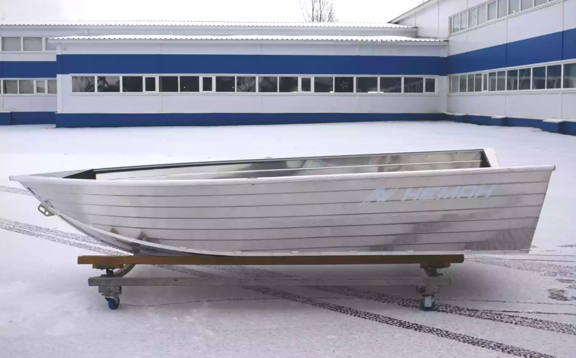 Алюминиевая лодка Неман-400 в Вологде
