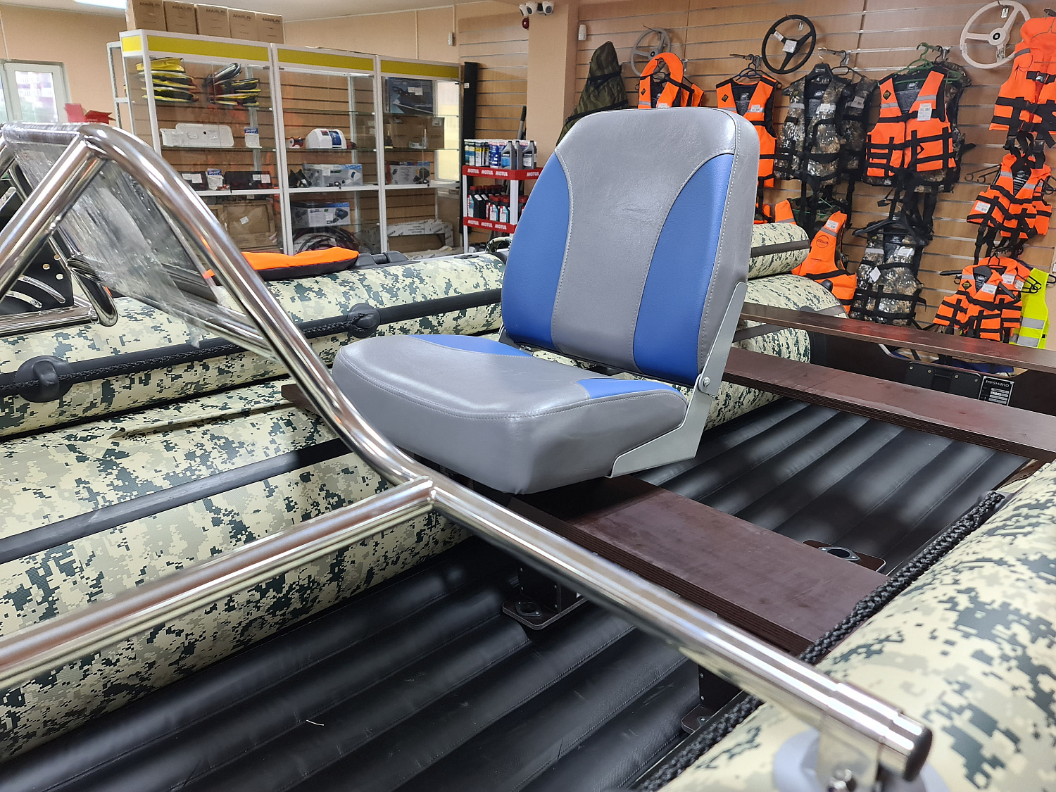 КРЕСЛО МЯГКОЕ РАСКЛАДНОЕ С ПОВОРОТНЫМ МЕХАНИЗМОМ ДЛЯ ЛОДОК в Вологде